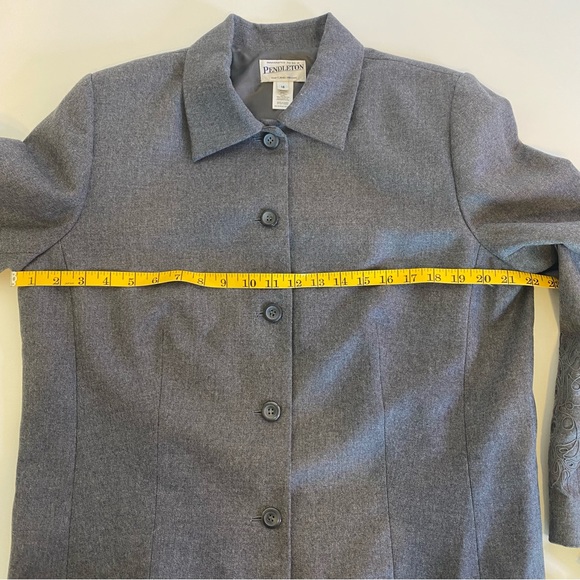Pendleton NWT Gray Embroidered Wool Jacket Size 16 - Picture 10 of 11